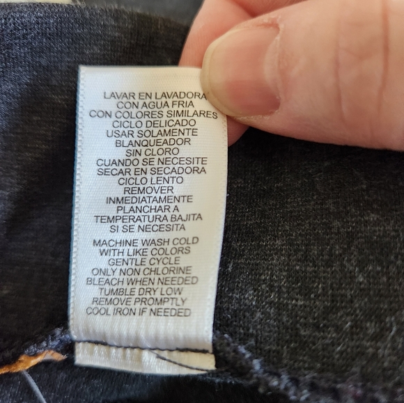 Daisy Fuentes Women's Dark Charcoal Stretch Pants - Picture 10 of 10